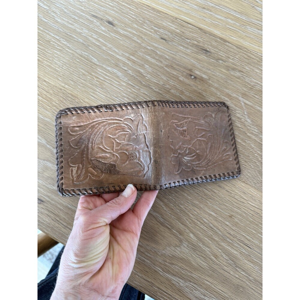 Vintage Western Hand Tooled Leather Wallet Floral Design Brown - Picture 3 of 5
